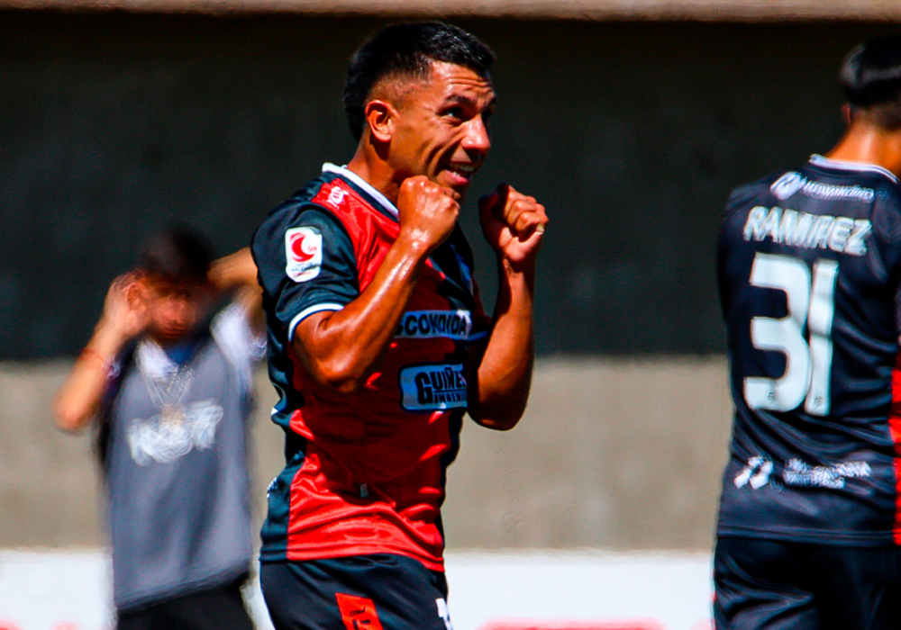 Antofagasta goleó a Copiapó para subir al tercer lugar